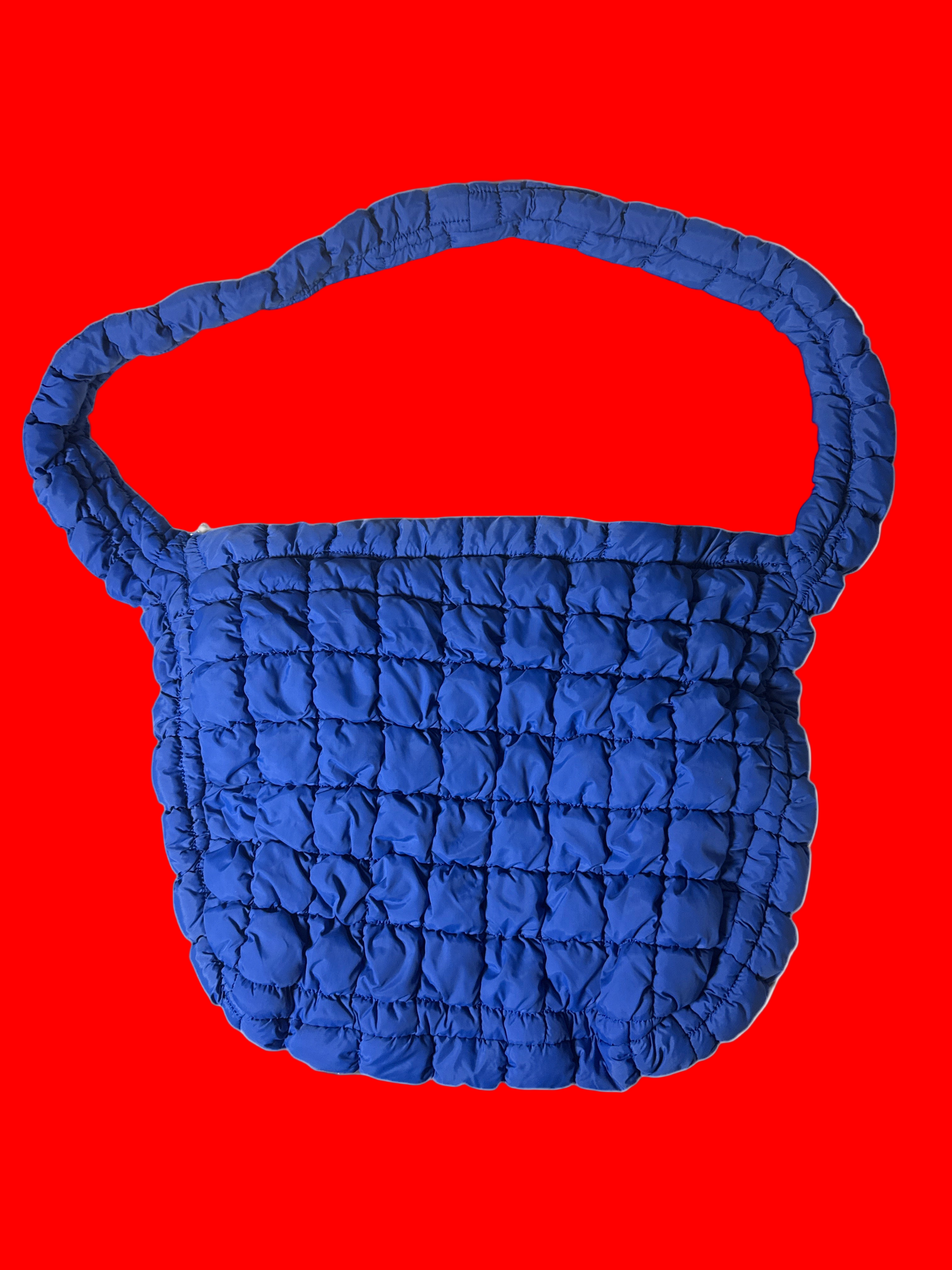 Blue quilted handbag 
